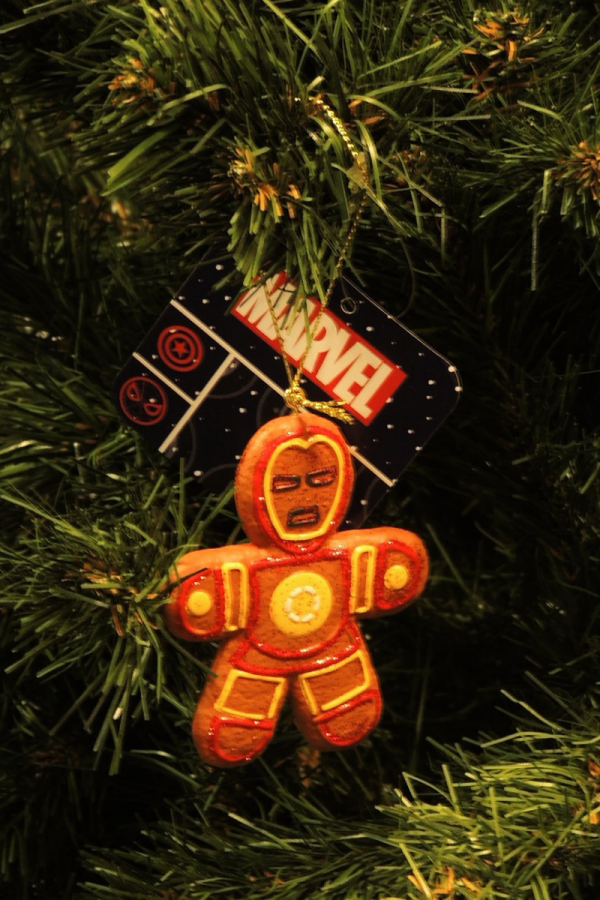 Gingerbread Iron Man Yılbaşı Ağaç Süsü – 8cm - 3