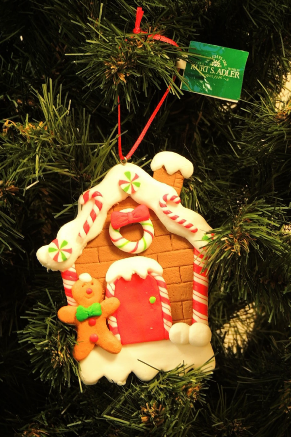 Gingerbread Man House Yılbaşı Süsü – 12cm - 4